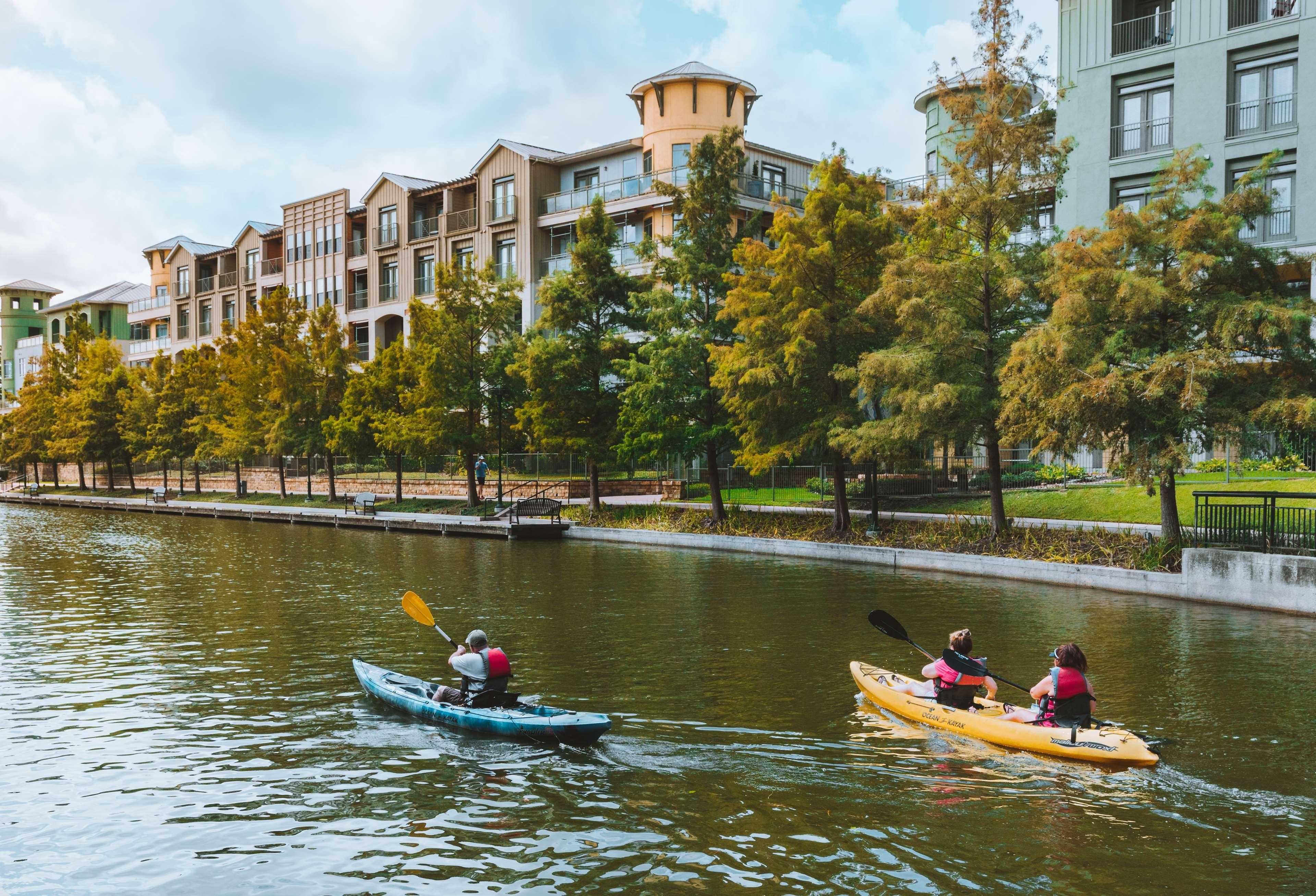 Hyatt Centric The Woodlands Exterior foto
